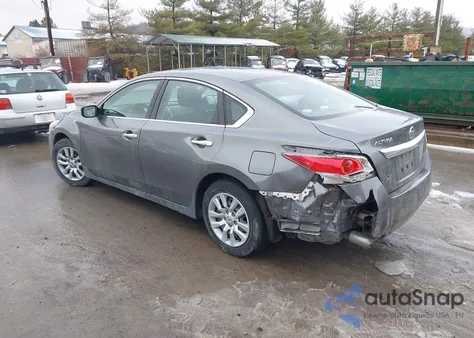 2015 Nissan Altima 2.5 S из США, поврежденный, VIN 1N4AL3AP8FC204986